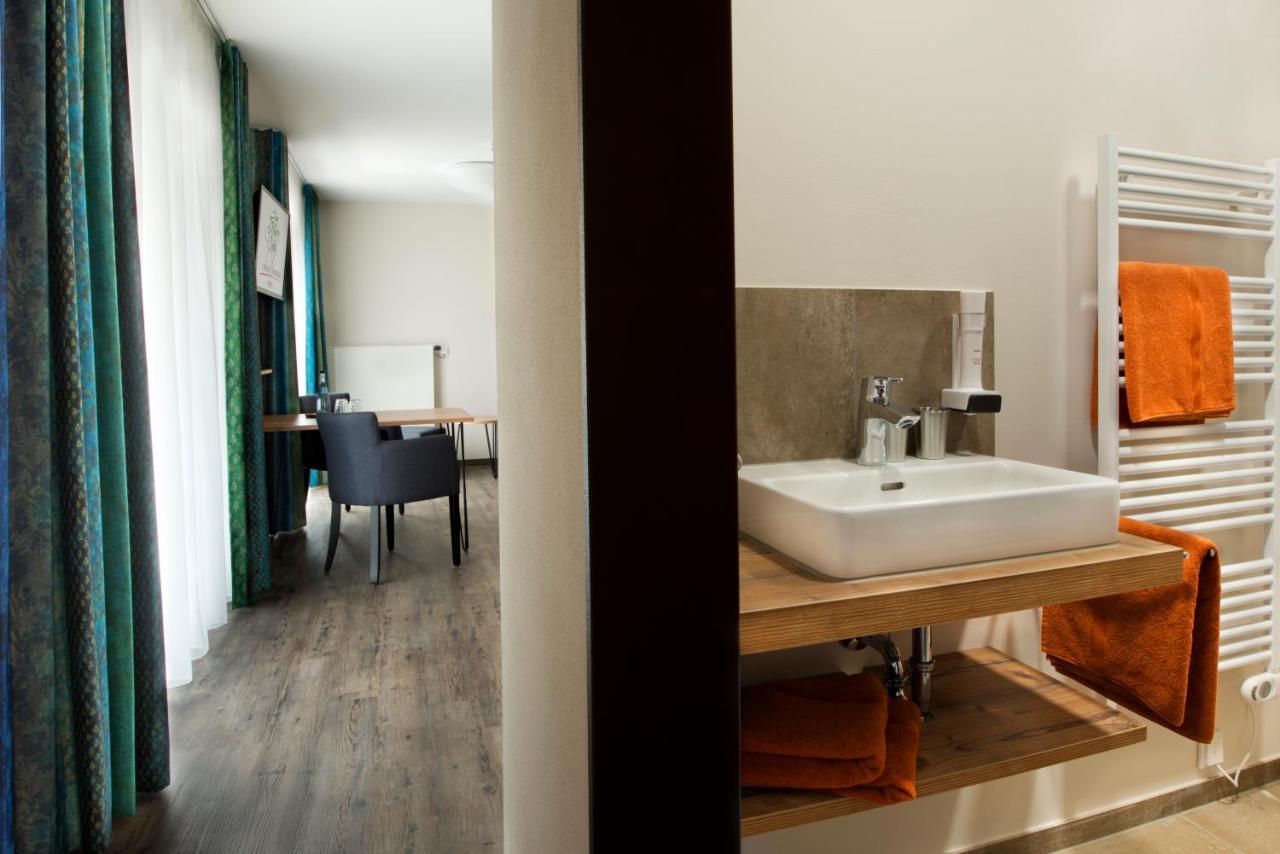Hotel Zum Gruenen Baum Pfahlheim Экстерьер фото